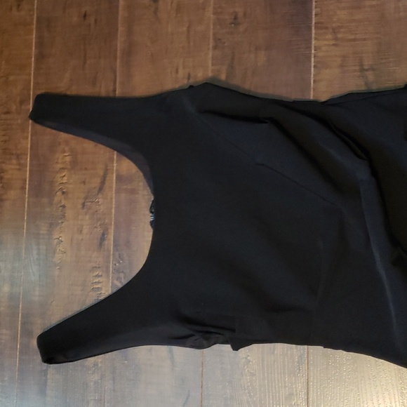 Papillon ruched dress, like new - Picture 2 of 5